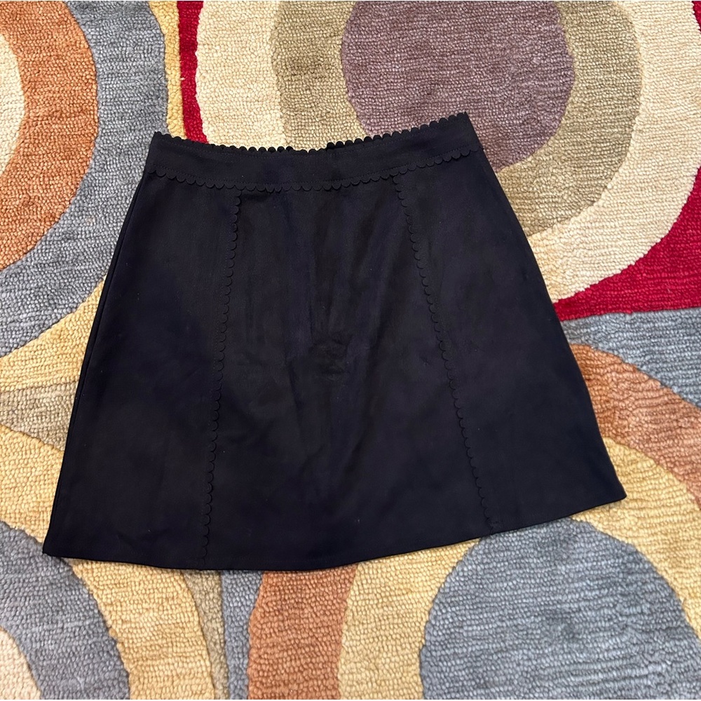 Like-New Mi Ami Faux Suede Scalloped High Waisted Mini Skirt Black Junior’s S